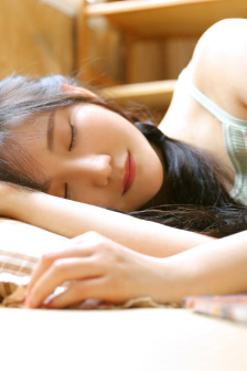 美丽的姑娘免费观看在线播放